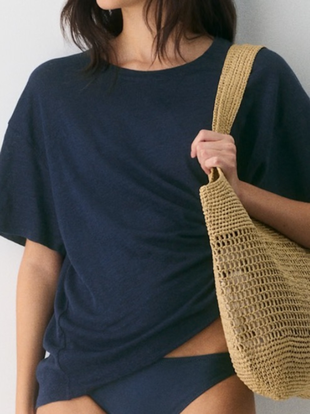 aritzia tee